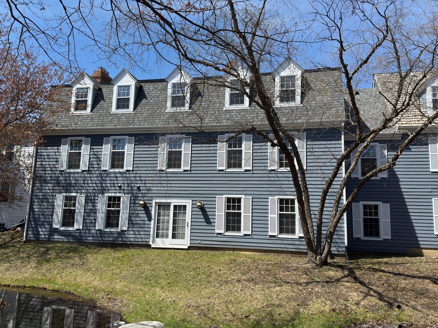 1626 Colonial Parkway