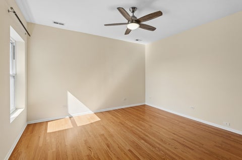 Tiny photo for 4536 N Sheridan Road #303, Chicago, IL 60640 (MLS # 12760178)