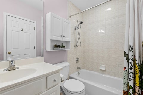 Tiny photo for 4536 N Sheridan Road #303, Chicago, IL 60640 (MLS # 12760178)