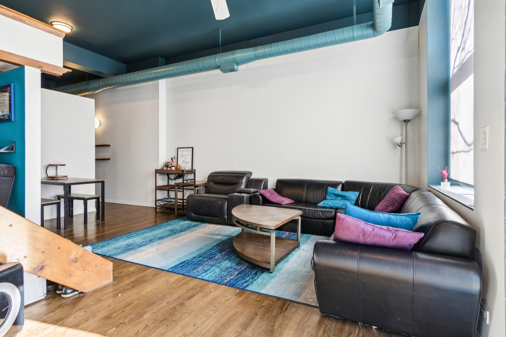 2343 N Greenview Avenue 111