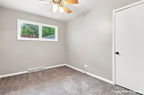 Tiny photo for 534 Whitney Avenue, Winthrop Harbor, IL 60096 (MLS # 12735899)