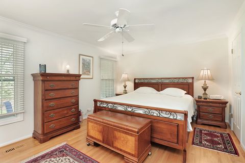 Tiny photo for 19 The Court of Greenway #19, Northbrook, IL 60062 (MLS # 12624207)