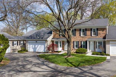 Photo of 19 The Court of Greenway #19, Northbrook, IL 60062 (MLS # 12624207)