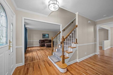 Tiny photo for 1002 Shimer Court, Naperville, IL 60565 (MLS # 12586893)