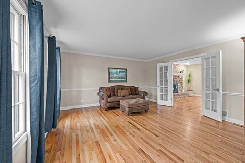 Tiny photo for 1002 Shimer Court, Naperville, IL 60565 (MLS # 12586893)