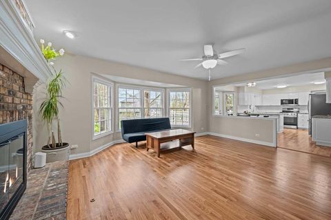 Tiny photo for 1002 Shimer Court, Naperville, IL 60565 (MLS # 12586893)