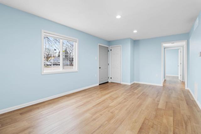 132 W Sauk Trail