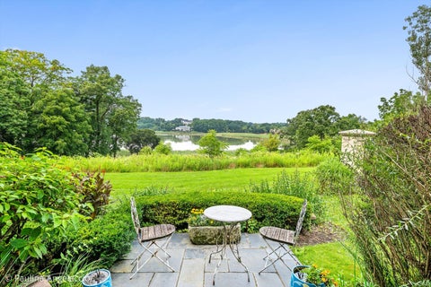Tiny photo for 10 Goose Lake Drive, Barrington Hills, IL 60010 (MLS # 12791144)