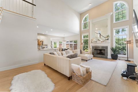 Tiny photo for 4308 Royal Windyne Court, St. Charles, IL 60174 (MLS # 12420933)