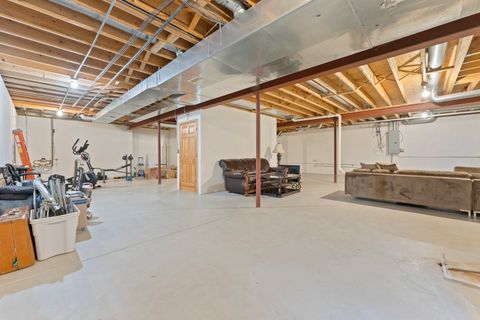 Tiny photo for 4308 Royal Windyne Court, St. Charles, IL 60174 (MLS # 12420933)