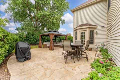 Tiny photo for 4308 Royal Windyne Court, St. Charles, IL 60174 (MLS # 12420933)