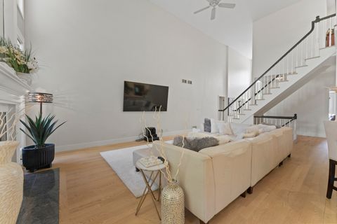 Tiny photo for 4308 Royal Windyne Court, St. Charles, IL 60174 (MLS # 12420933)