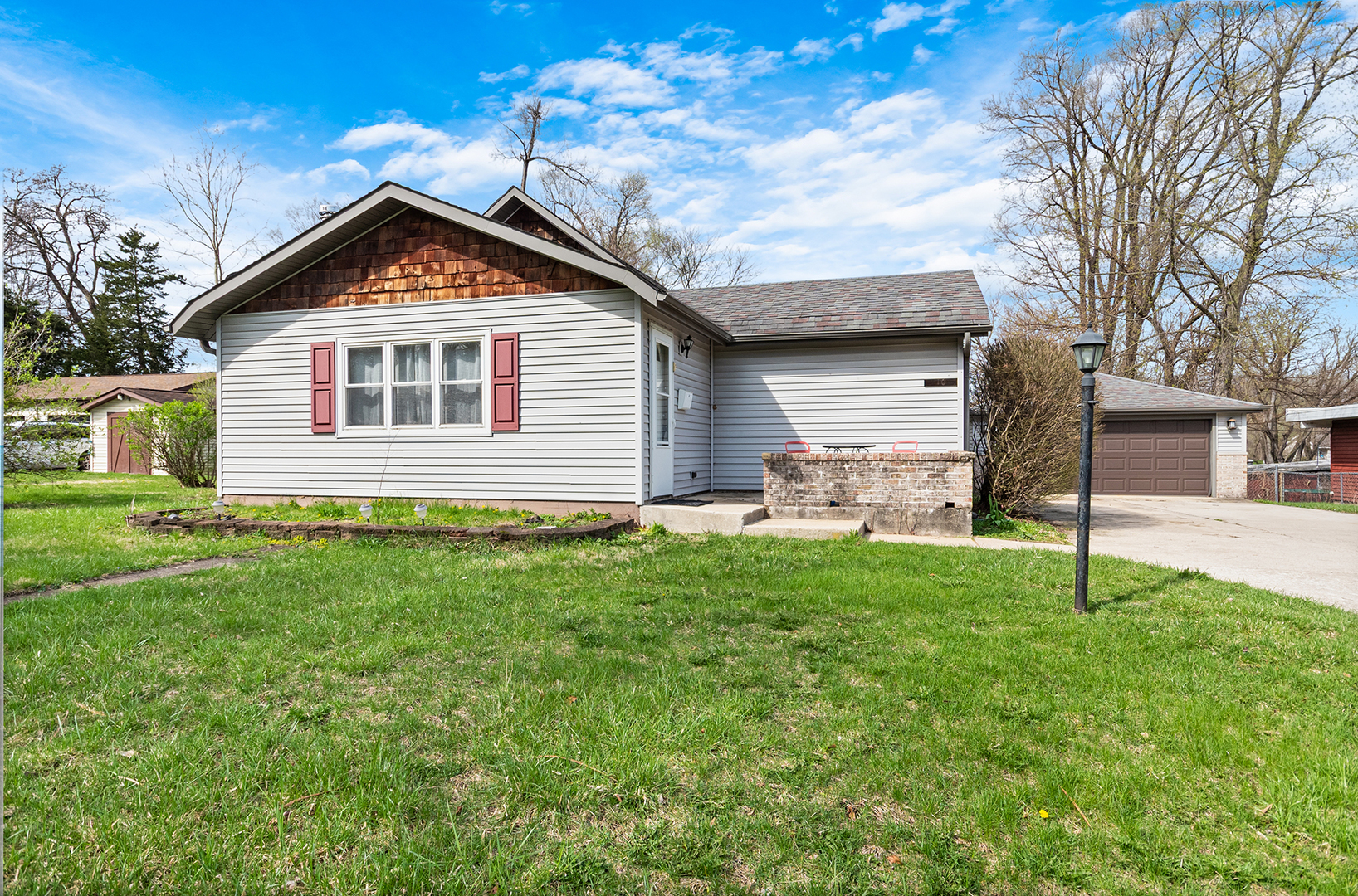 10 NE Circle Drive