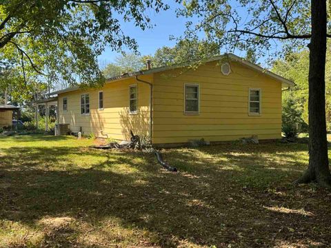 Tiny photo for 3536 W Grange Hall Rd Road, Murphysboro, IL 62966 (MLS # 100000442)