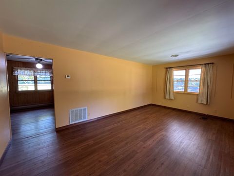 Tiny photo for 3536 W Grange Hall Rd Road, Murphysboro, IL 62966 (MLS # 100000442)