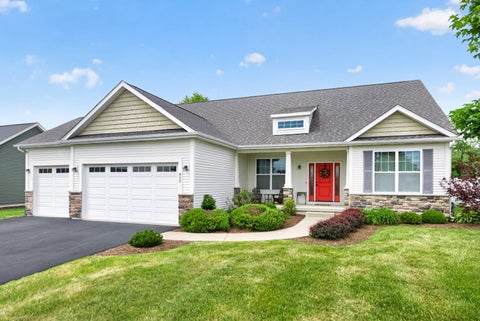 Tiny photo for 855 Coventry Circle N, Sycamore, IL 60178 (MLS # 12662509)