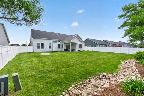 Tiny photo for 855 Coventry Circle N, Sycamore, IL 60178 (MLS # 12662509)