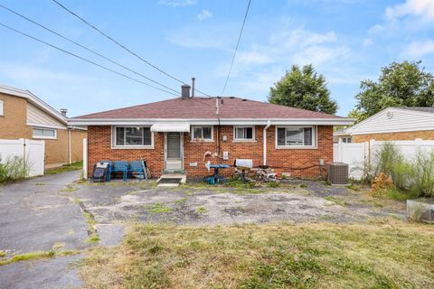Tiny photo for 10842 Claridge Avenue, Westchester, IL 60154 (MLS # 12712819)