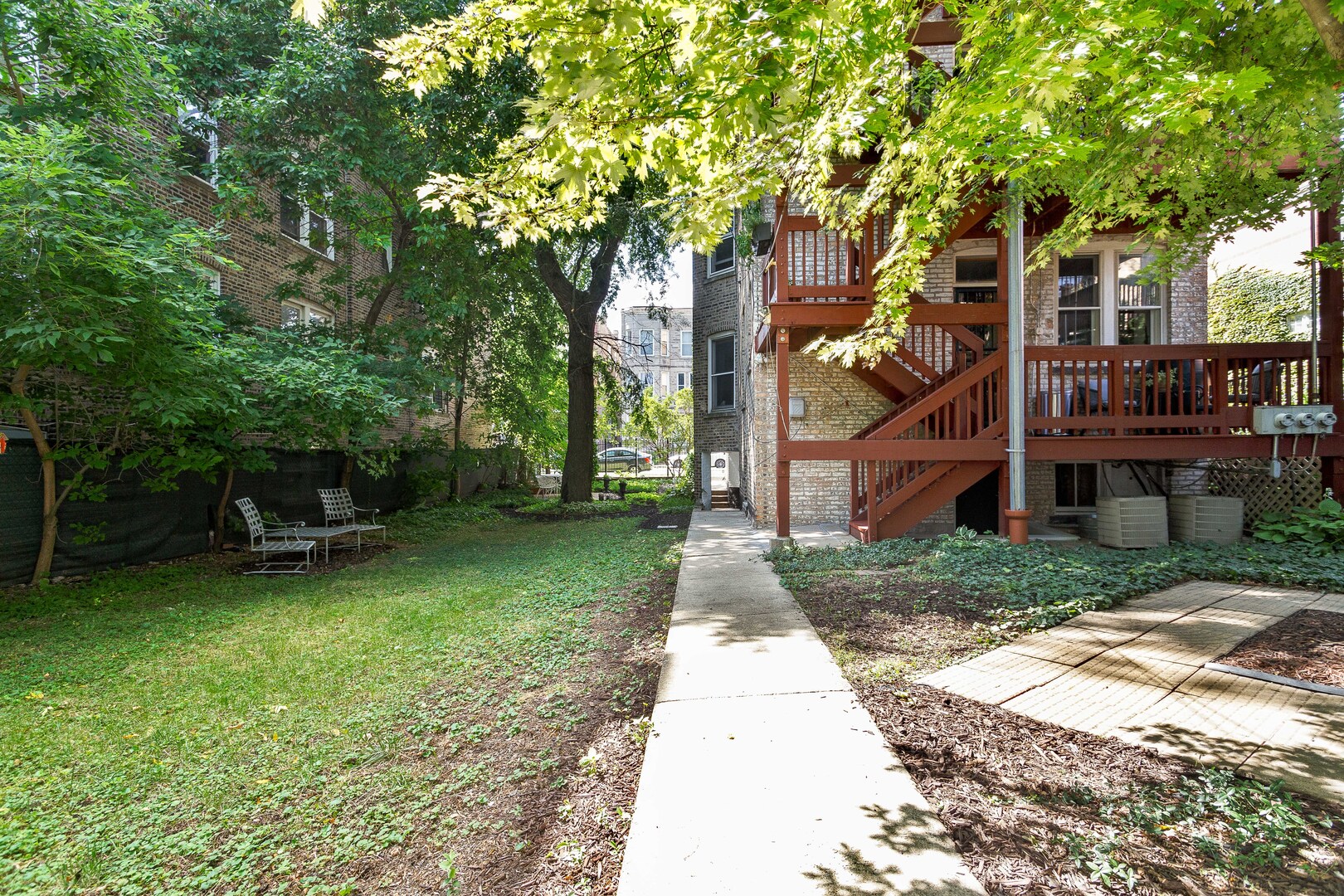 1431 N Maplewood Avenue