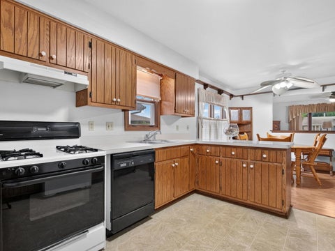 Tiny photo for 577 Elizabeth Drive, Coal City, IL 60416 (MLS # 12718805)