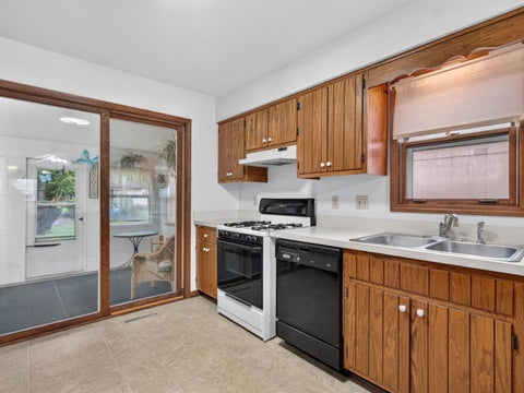 Tiny photo for 577 Elizabeth Drive, Coal City, IL 60416 (MLS # 12718805)