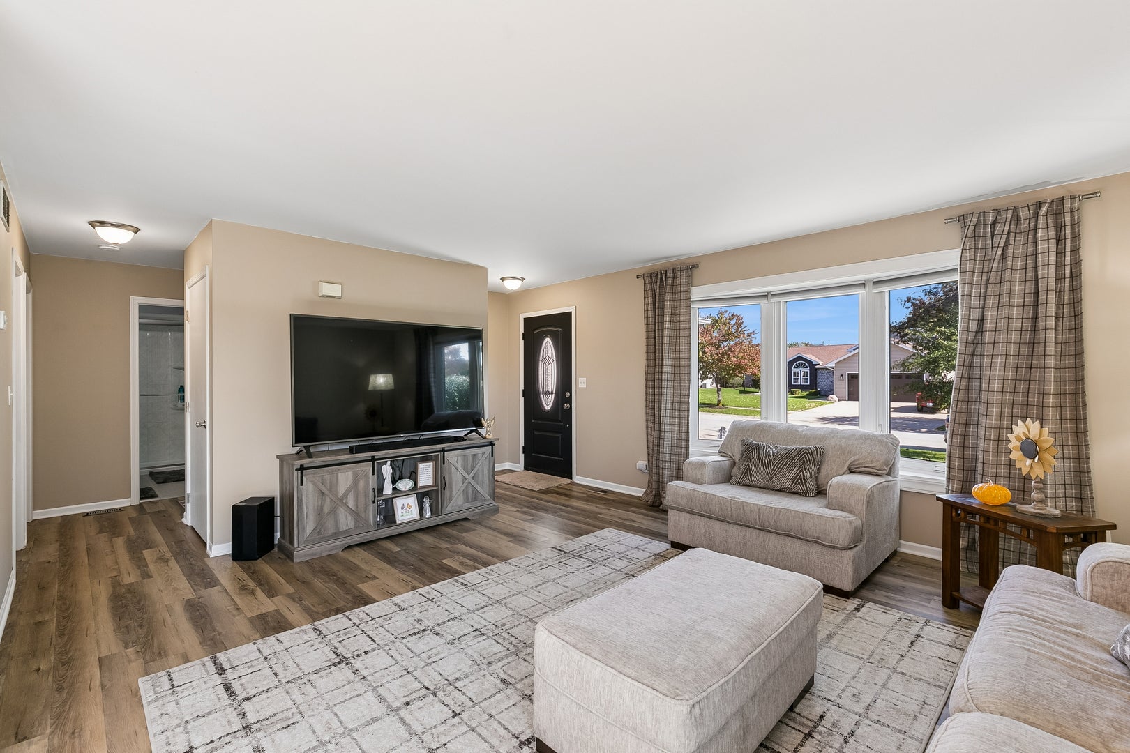 15629 W Waterford Lane