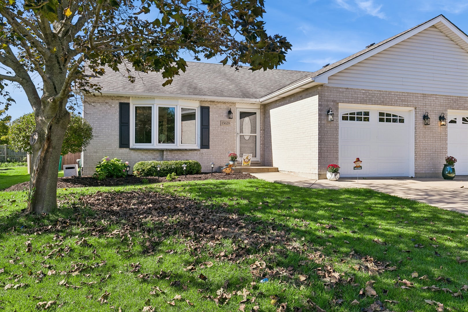 15629 W Waterford Lane