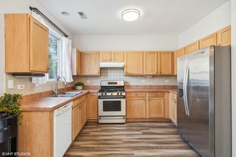 Tiny photo for 31663 Tallgrass Court, Lakemoor, IL 60051 (MLS # 12604025)