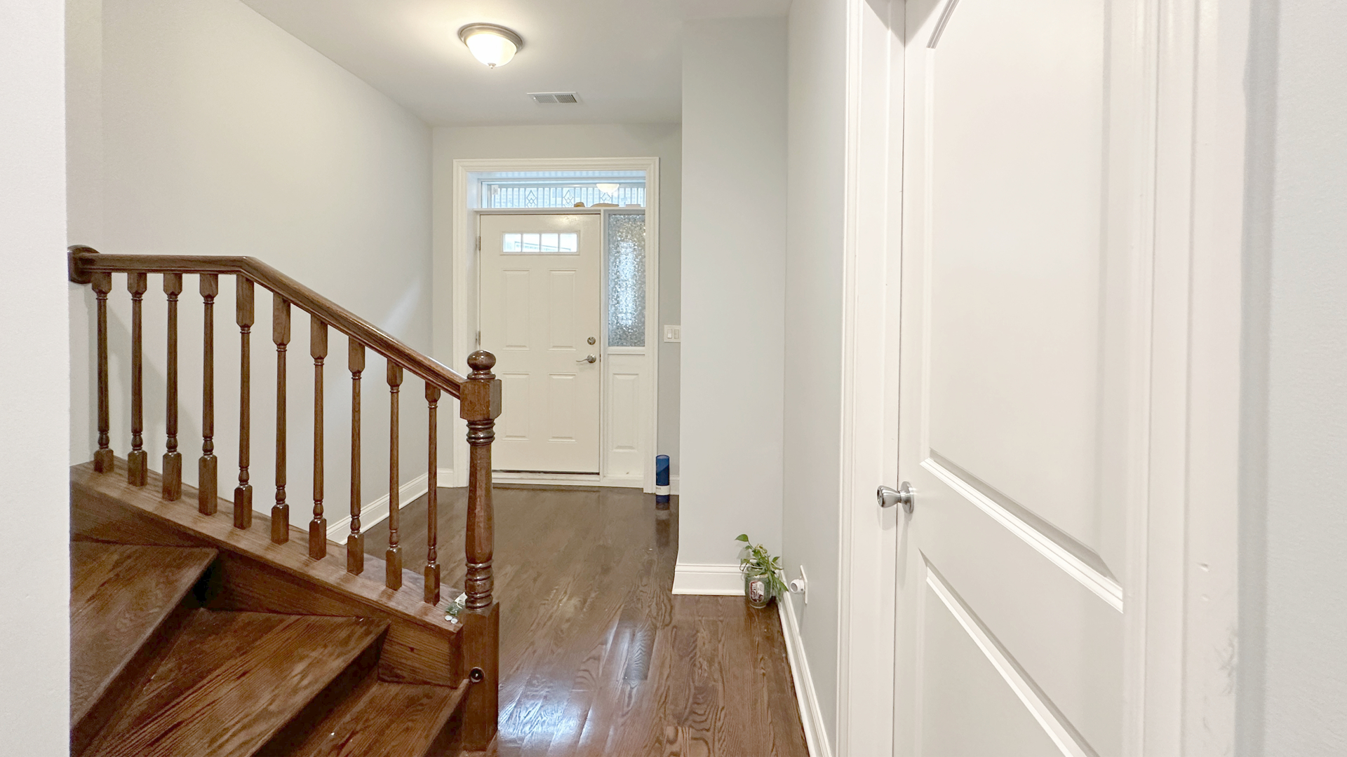 1538 W 34th Street E