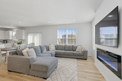 Tiny photo for 320 Ellis Street, Oswego, IL 60543 (MLS # 12496303)