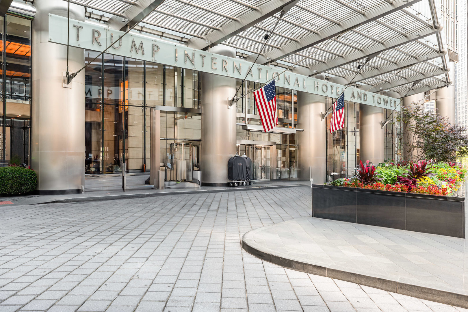 401 N WABASH Avenue 2732