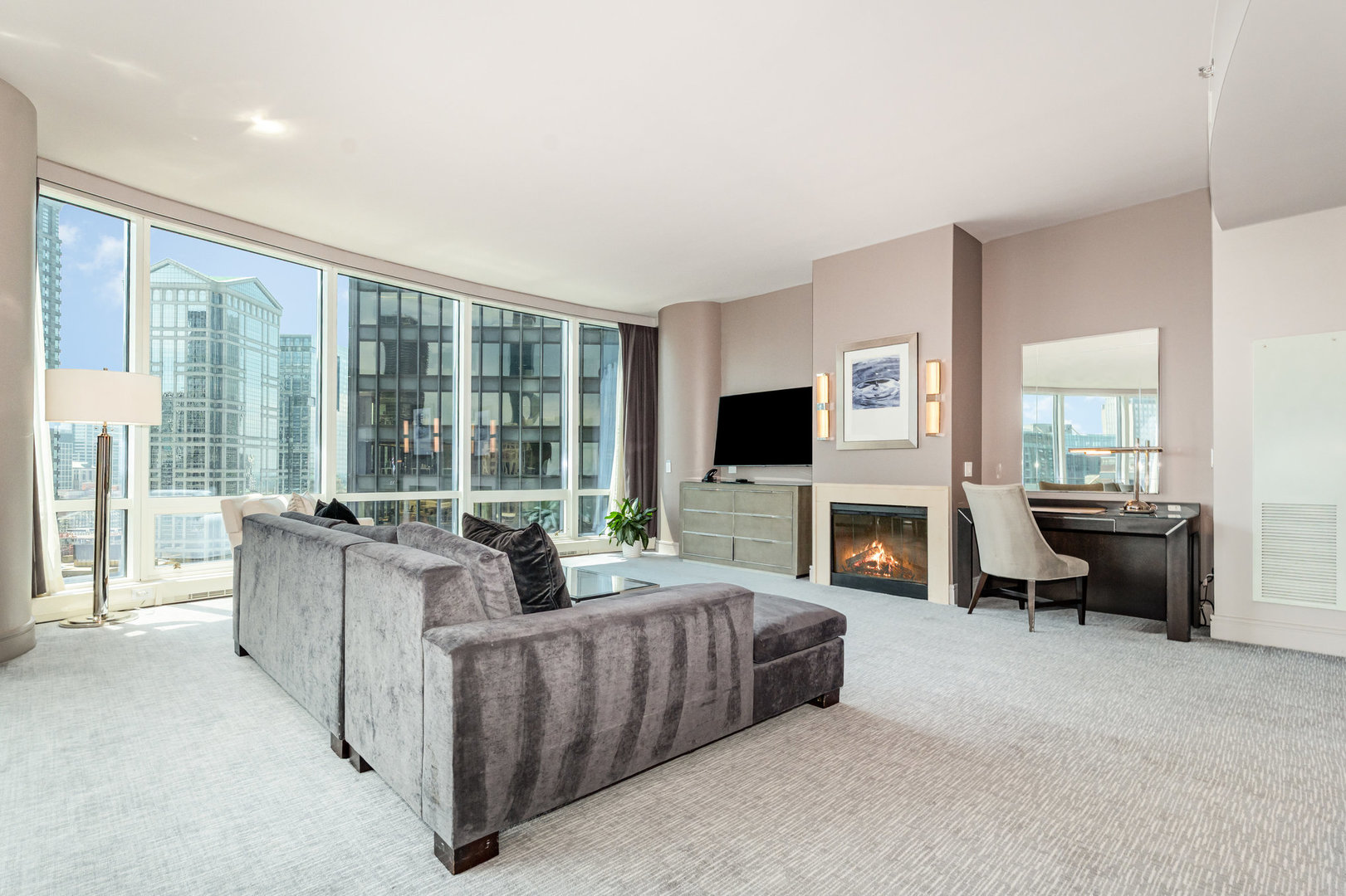 401 N WABASH Avenue 2732