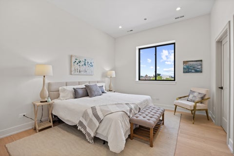 Tiny photo for 5340 N Lincoln Avenue #201, Chicago, IL 60625 (MLS # 12735051)