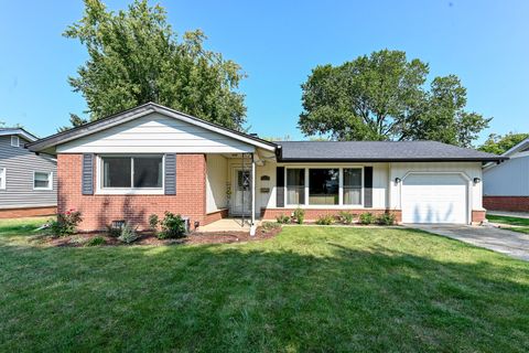 A home in Elk Grove Village