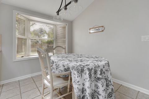 Tiny photo for 831 Pinehurst Lane, Schaumburg, IL 60193 (MLS # 12497120)