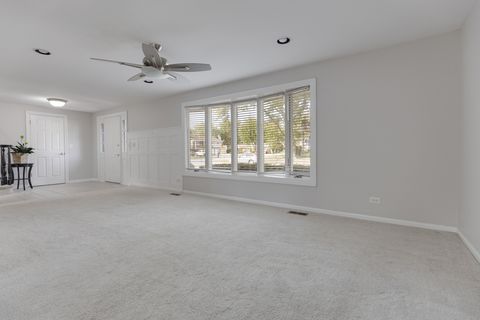 Tiny photo for 831 Pinehurst Lane, Schaumburg, IL 60193 (MLS # 12497120)