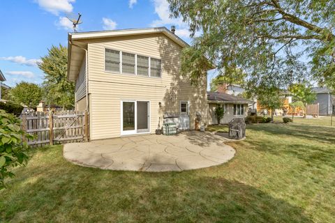 Tiny photo for 831 Pinehurst Lane, Schaumburg, IL 60193 (MLS # 12497120)