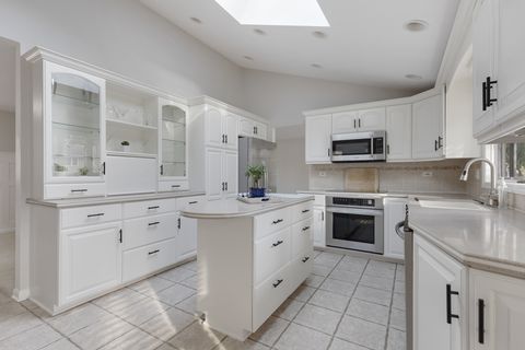 Tiny photo for 831 Pinehurst Lane, Schaumburg, IL 60193 (MLS # 12497120)