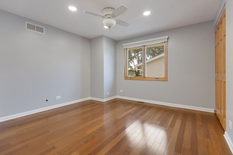 Tiny photo for 831 Pinehurst Lane, Schaumburg, IL 60193 (MLS # 12497120)