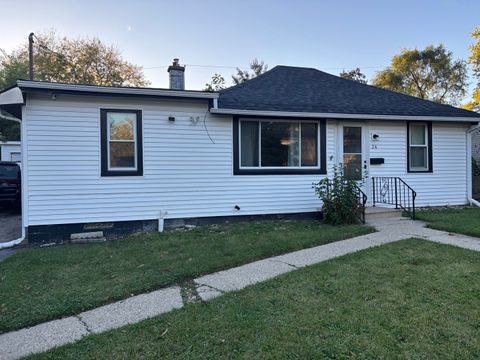 24 Washington Terrace Waukegan IL 60085