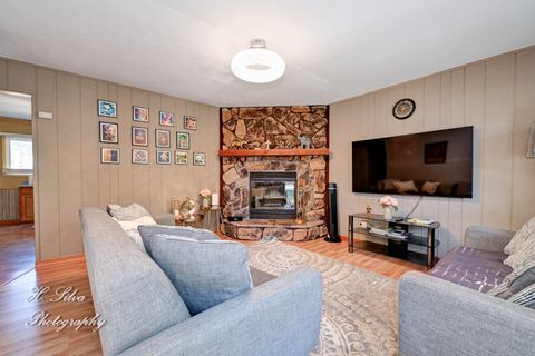 Tiny photo for 117 Marryat Place, Streamwood, IL 60107 (MLS # 12499086)