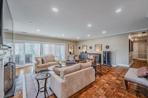 Tiny photo for 4 Oak Brook Club Drive #G205, Oak Brook, IL 60523 (MLS # 12614089)