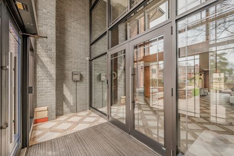 Tiny photo for 4 Oak Brook Club Drive #G205, Oak Brook, IL 60523 (MLS # 12614089)