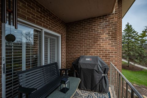 Tiny photo for 4 Oak Brook Club Drive #G205, Oak Brook, IL 60523 (MLS # 12614089)