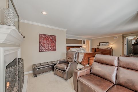 Tiny photo for 4 Oak Brook Club Drive #G205, Oak Brook, IL 60523 (MLS # 12614089)