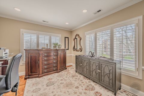 Tiny photo for 4 Oak Brook Club Drive #G205, Oak Brook, IL 60523 (MLS # 12614089)