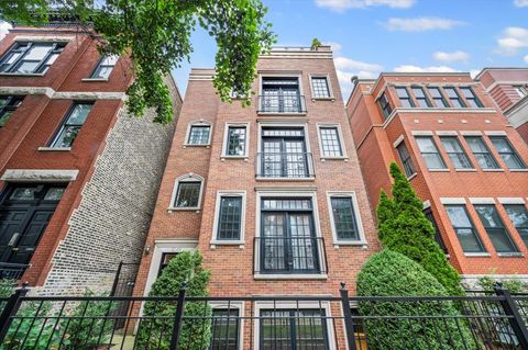 Photo of 2146 N Racine Avenue #1, Chicago, IL 60614 (MLS # 12466529)