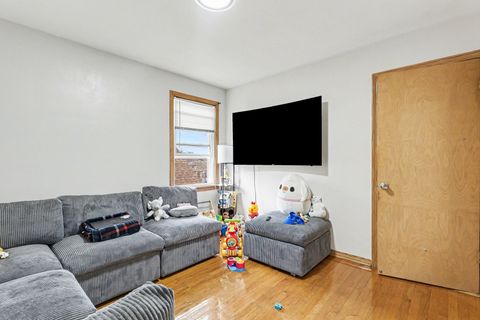 Tiny photo for 6342 W Henderson Street, Chicago, IL 60634 (MLS # 12587382)