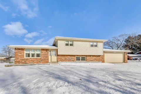 Photo of 10814 3rd Street, Mokena, IL 60448 (MLS # 12556977)