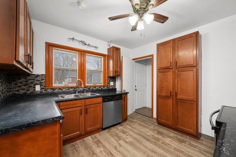 Tiny photo for 612 WAVERLY Road, Davenport, IA 52804 (MLS # 12582813)